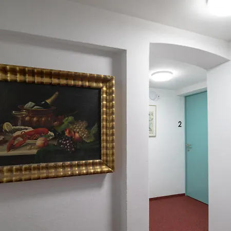Hotel Loewen Tosters *